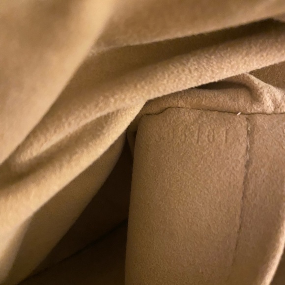 💯Authentic Louis Vuitton Retiro PM Monogram Bag - Picture 3 of 16